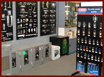 Locksmith Lock Store Watertown, MA 617-712-1264 - 3-nearest-locksmith