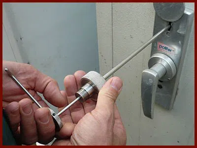 Locksmith Lock Store Watertown, MA 617-712-1264 - 5-lock-opening