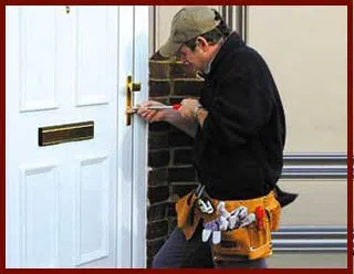 Locksmith Lock Store Watertown, MA 617-712-1264 - 8-unlock-service